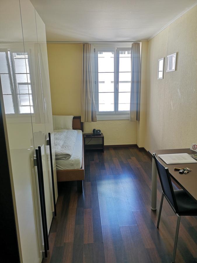 Hotel Restaurant Goldener Schluessel Altdorf Exteriör bild