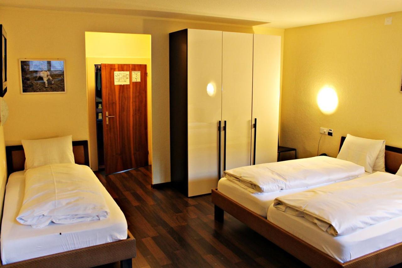 Hotel Restaurant Goldener Schluessel Altdorf Exteriör bild