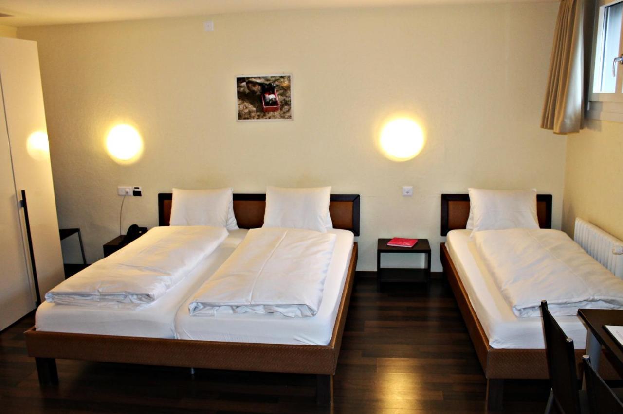 Hotel Restaurant Goldener Schluessel Altdorf Exteriör bild