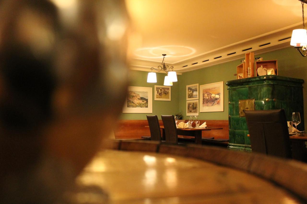 Hotel Restaurant Goldener Schluessel Altdorf Exteriör bild