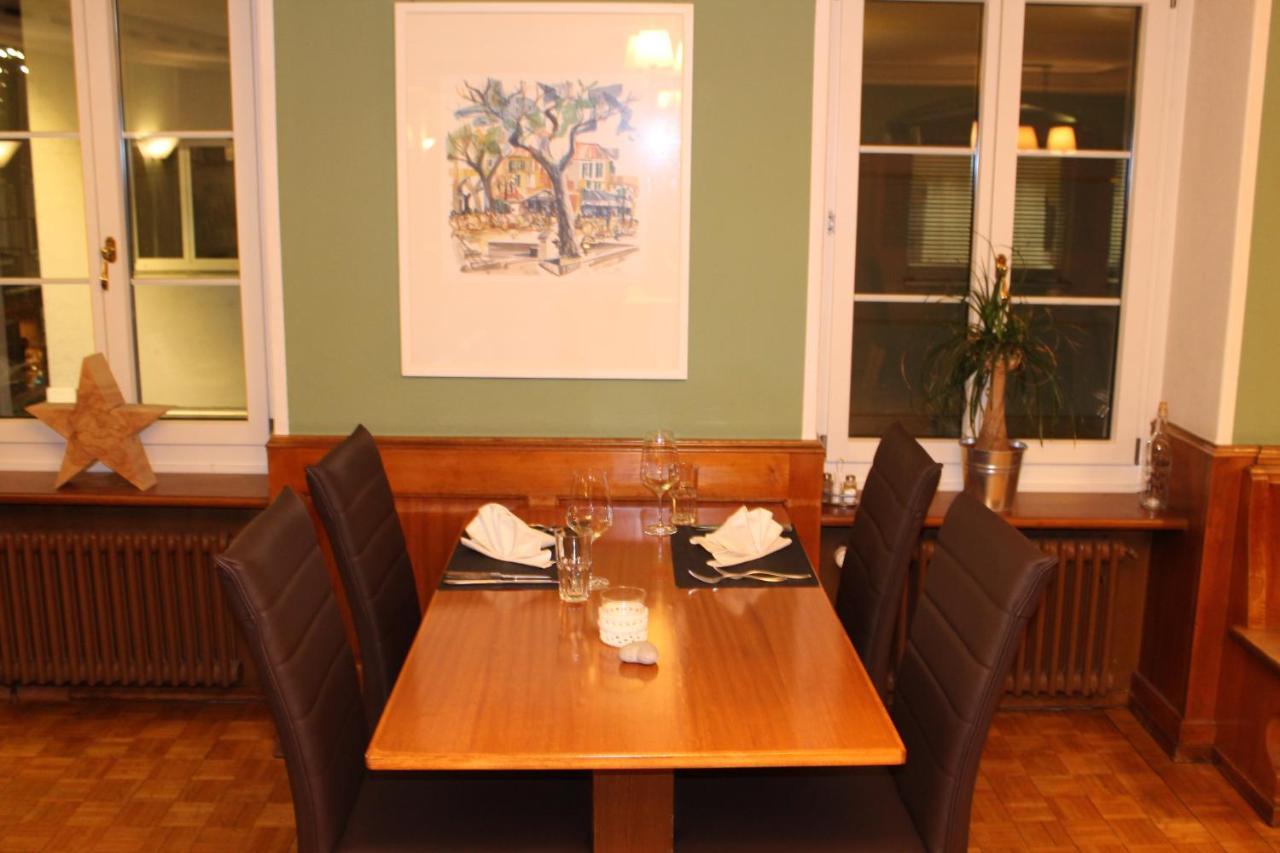 Hotel Restaurant Goldener Schluessel Altdorf Exteriör bild
