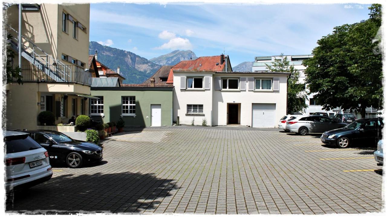 Hotel Restaurant Goldener Schluessel Altdorf Exteriör bild
