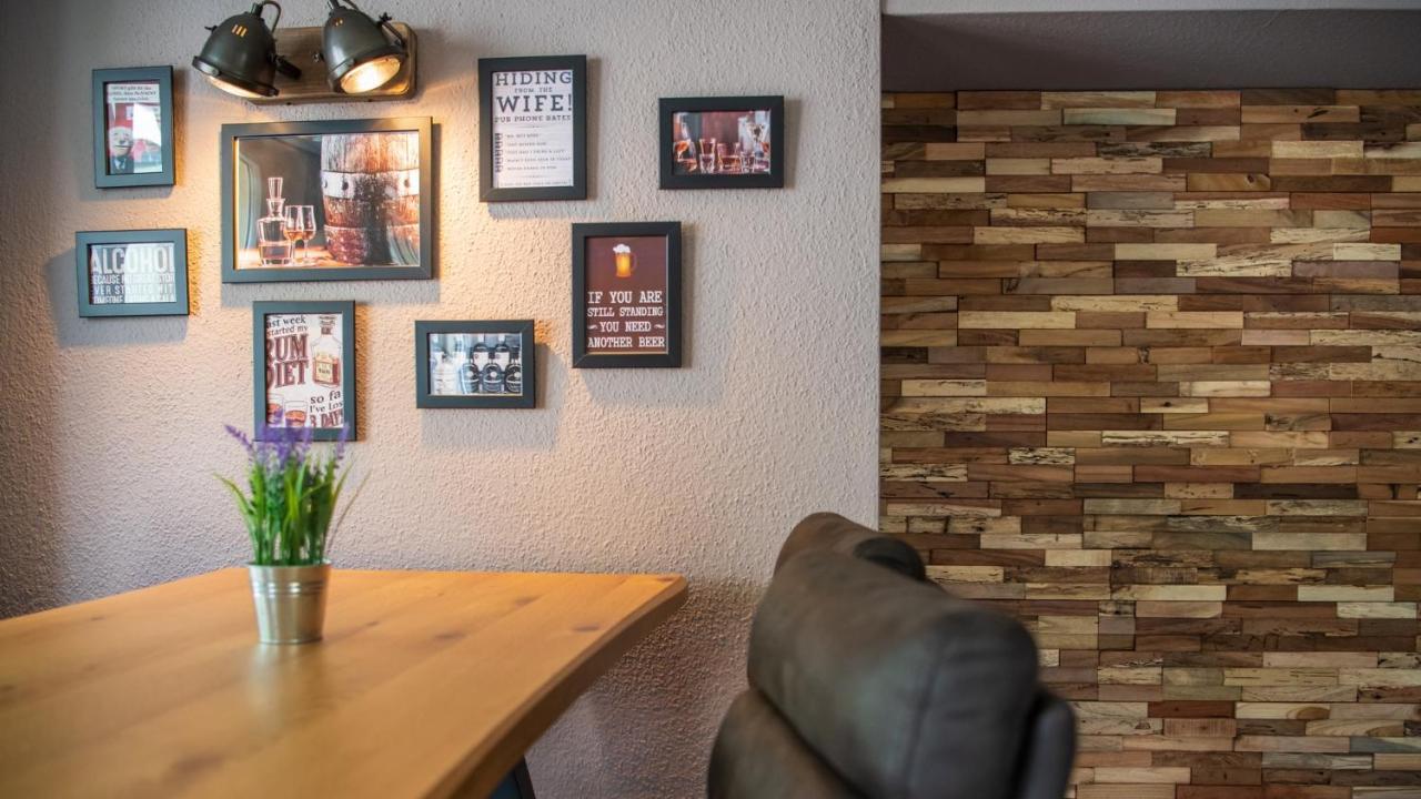 Hotel Restaurant Goldener Schluessel Altdorf Exteriör bild